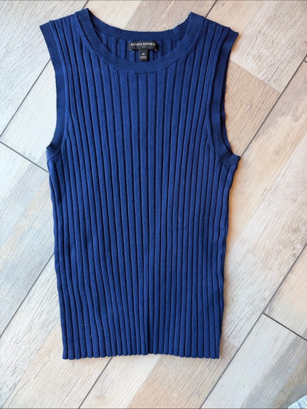 Banana Republic Navy Ribbed Sleeveless Knit Shell